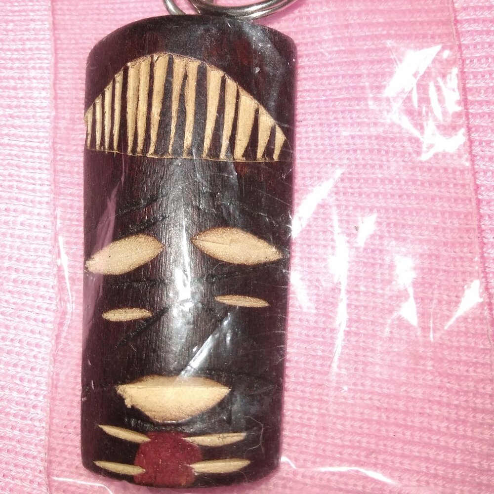 Vintage wood Survivor Africa Keychain